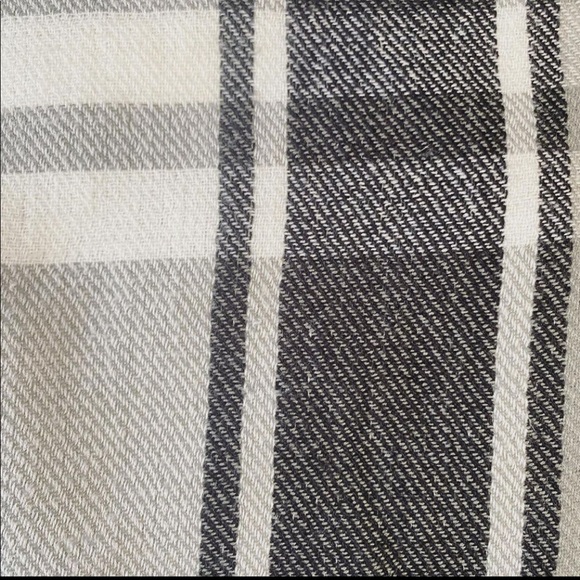 Scarves and Wraps Adrene - Picture 3 of 3